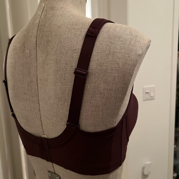 Lululemon Run Times Bra - Picture 4 of 6